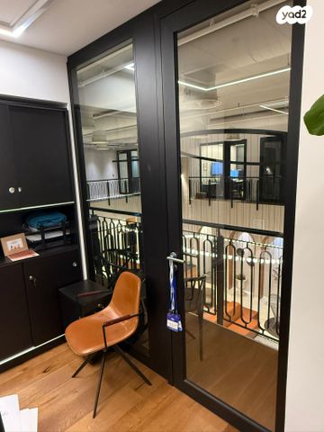 משרדים, הארבעה 28, גני שרונה, קרית הממשלה, תל אביב יפו