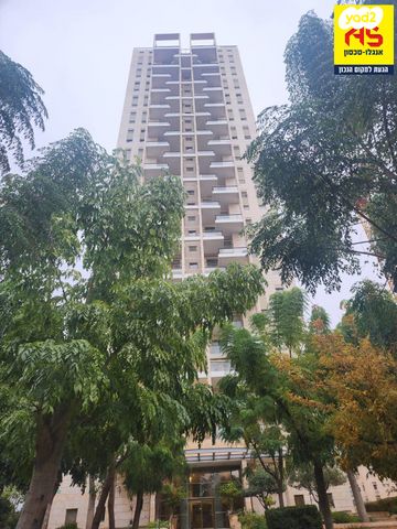 שדרת התמרים 