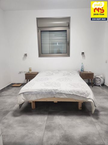 דירה, שדרת התמרים, שכונת בן גוריון, מרכז העיר ג', רמת גן