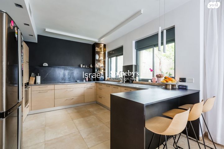 דו משפחתי, רמת דניה, ירושלים