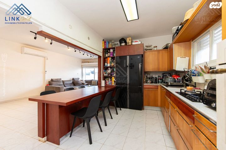 דירה, אלברט איינשטיין, אחוזה, חיפה