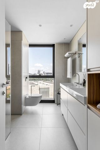 דירה, הרב ניסים, בבלי, תל אביב יפו