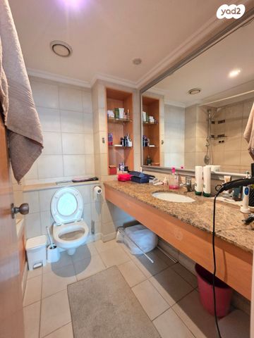 דירה, בורסה, רמת גן