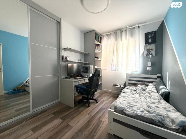 דירת גן, מאיר וייס, פסגת זאב, ירושלים