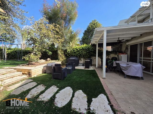 דו משפחתי, צורן, קדימה צורן