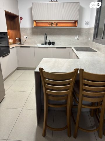 דירה, אברהם מחרז, סנטרל פארק / האצטדיון, באר שבע