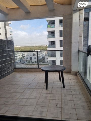 גג/ פנטהאוז, מור, אור ים, אור עקיבא