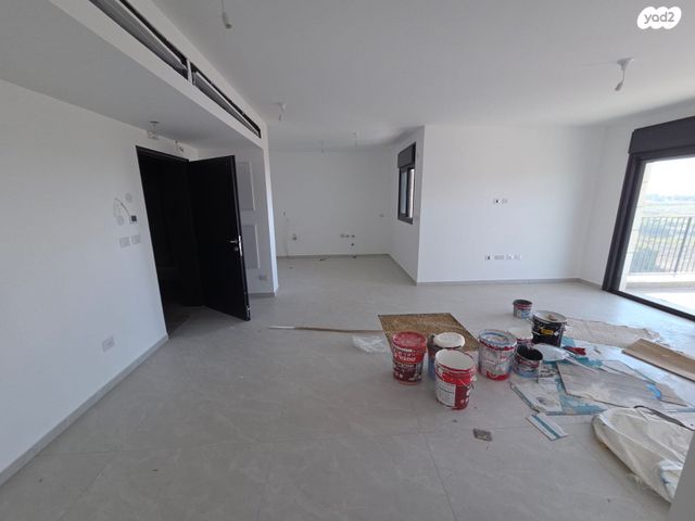 דירה, הרב אברהם זקן, מורדות ארנונה, ירושלים