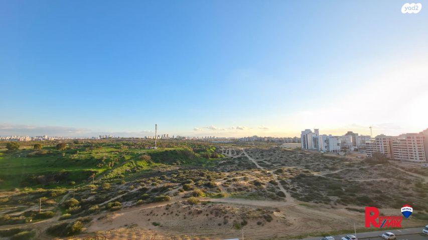 דירה, הדס 22, קרית אילון, חולון