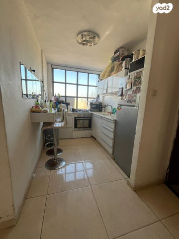 דירה, התנועה הציונית, פרדס הגדוד, נתניה