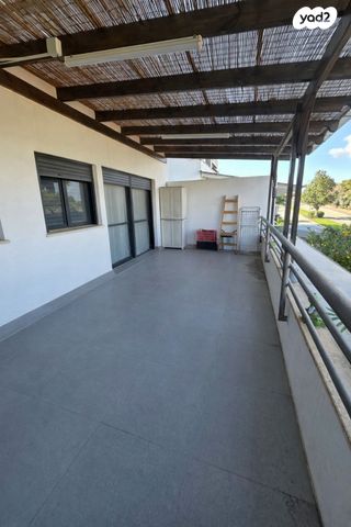 דירת גן, הדוברת, פנינת העמק, מגדל העמק