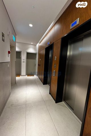 דירה, אושה, נווה אביבים, תל אביב יפו