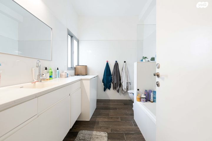 גג/ פנטהאוז, קרית אונו