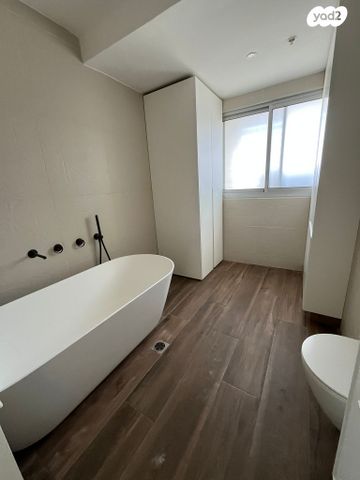 דירה, נתניה