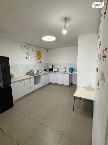 דירה, אליהו הנביא, פסגות אפק, ראש העין