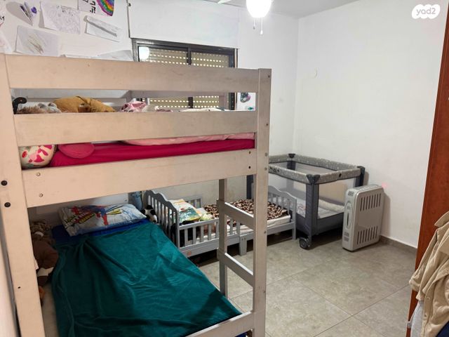 דו משפחתי, נווה, קצרין