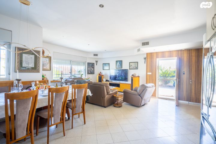 בית פרטי/ קוטג', אורה, אורה