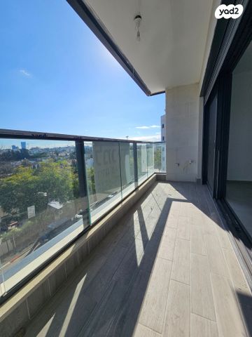 דירה, קרית ויצמן, רעננה