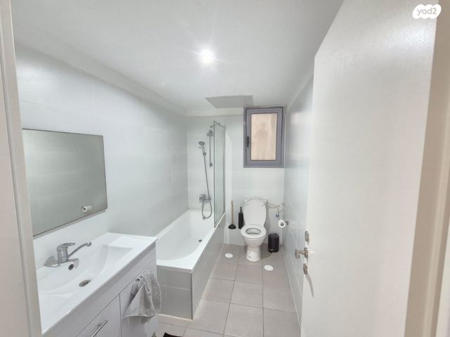 דירה, אהבת אדם, שרונה, כפר יונה