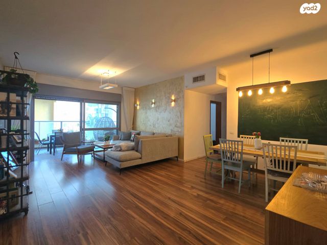 דירה, שדרות יצחק רבין, רמת אמיר, קדימה צורן