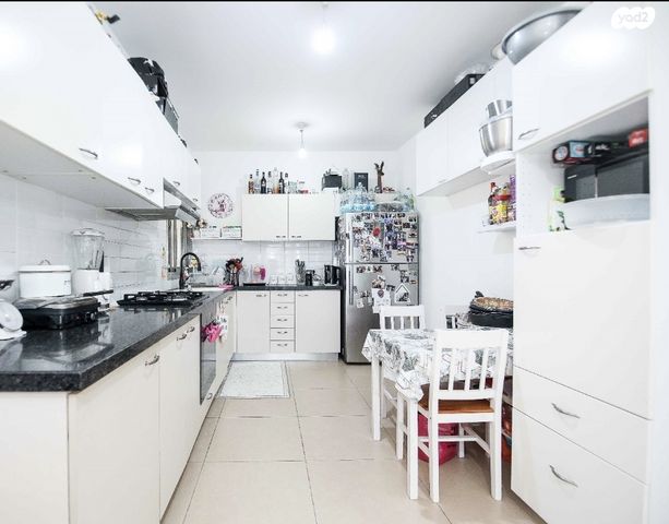 דירה, נחל פרת 3, אחוזת דניה, חדרה