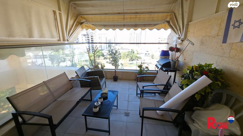 דירה, עוזי חיטמן 3, קרית אילון, חולון