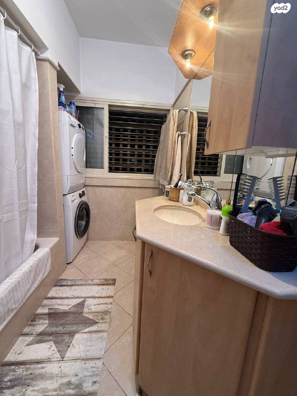 דירה, קיבוץ גלויות 18, רסקו ב', חולון