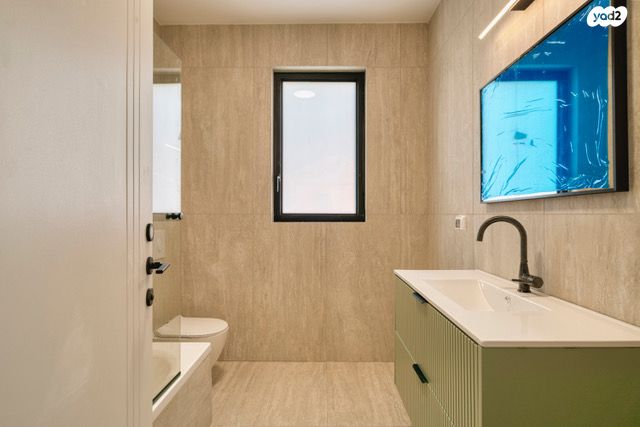 דו משפחתי, מתחם 11, הוד השרון