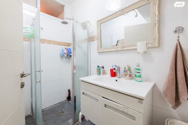 דירה, יוסף ספיר, שיפר, פתח תקווה