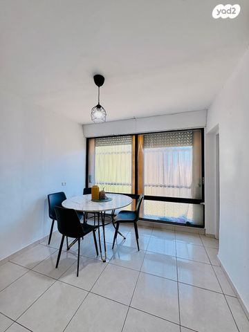 דירה, שדרות ורבורג, קרית חיים מערבית, חיפה