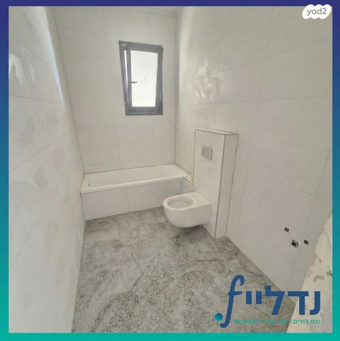 טריפלקס, תלמוד בבלי 8, בית שמש