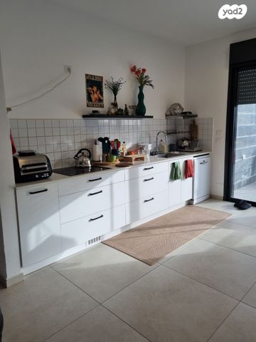 גג/ פנטהאוז, מור, אור ים, אור עקיבא