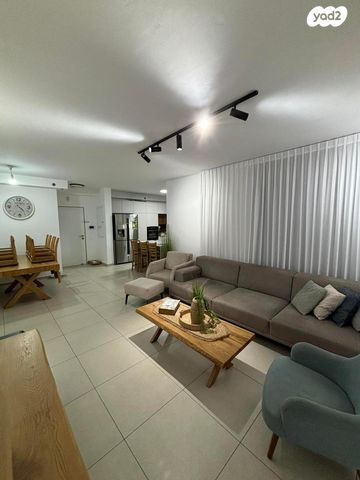 דירה, אברהם מחרז, סנטרל פארק / האצטדיון, באר שבע