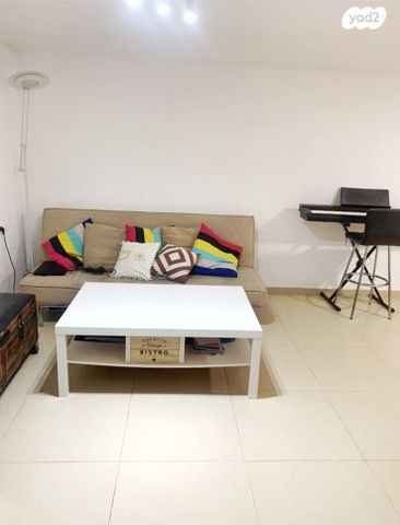 דירת גן, אנטוורפן, פרדס הגדוד, נתניה