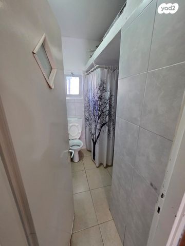 דירת גן, ז'בוטינסקי 7, שכונה ג', באר שבע