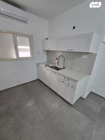 דירה, ארלוזורוב 26, הגבול רוטשילד, בת ים