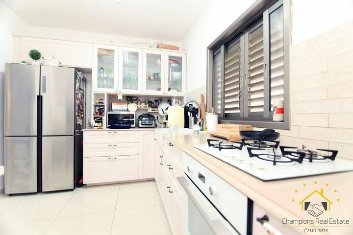 דירה, שדרות חיים וייצמן 35, צפון מערב מרכז העיר, נתניה