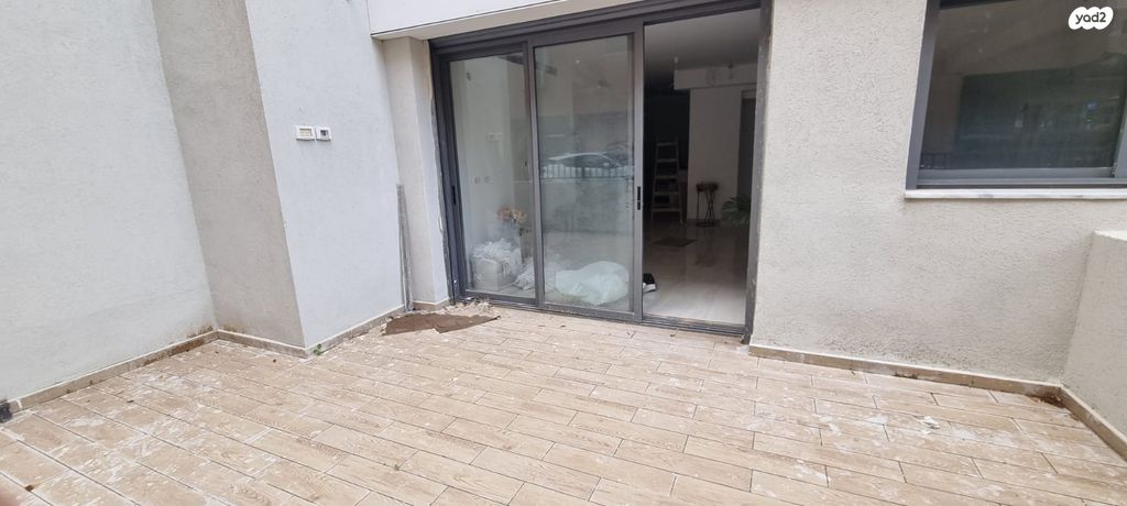 דירת גן, קהילת ציון, הרצליה