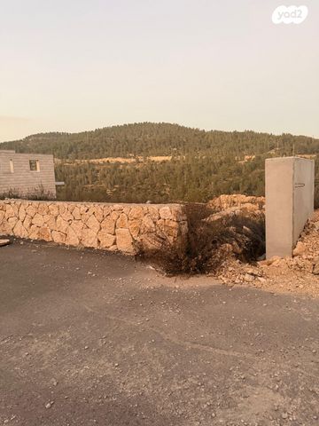 מגרשים, אבן ספיר, אבן ספיר