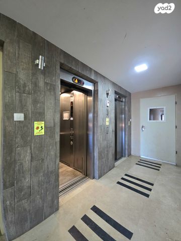 דירה, שדרות יצחק רבין, רמת אמיר, קדימה צורן