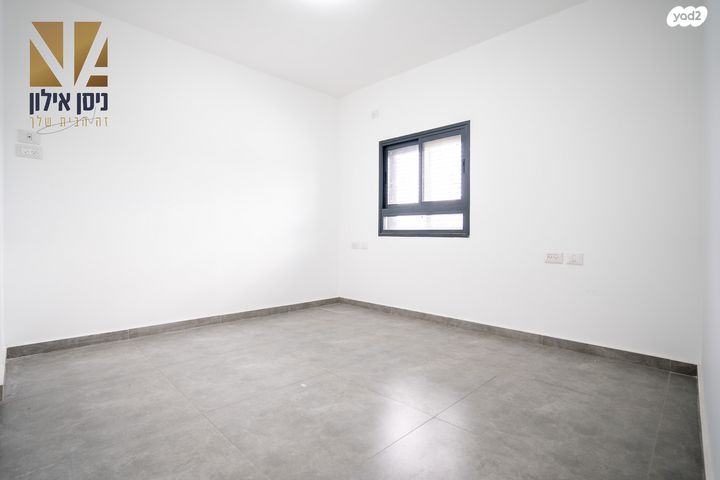 דו משפחתי, שעריה, פתח תקווה