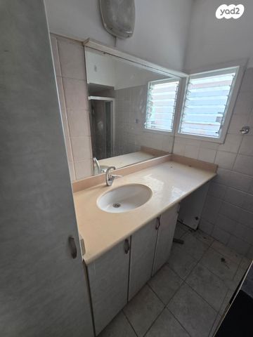 דירה, ארלוזורוב 26, הגבול רוטשילד, בת ים