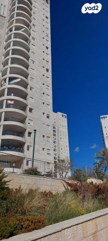 דירה, ככר חטיבת הראל 18, המגינים, מודיעין מכבים רעות