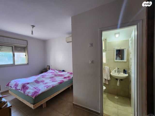 דירה, שדרות מנחם בגין, גדרה הצעירה, גדרה