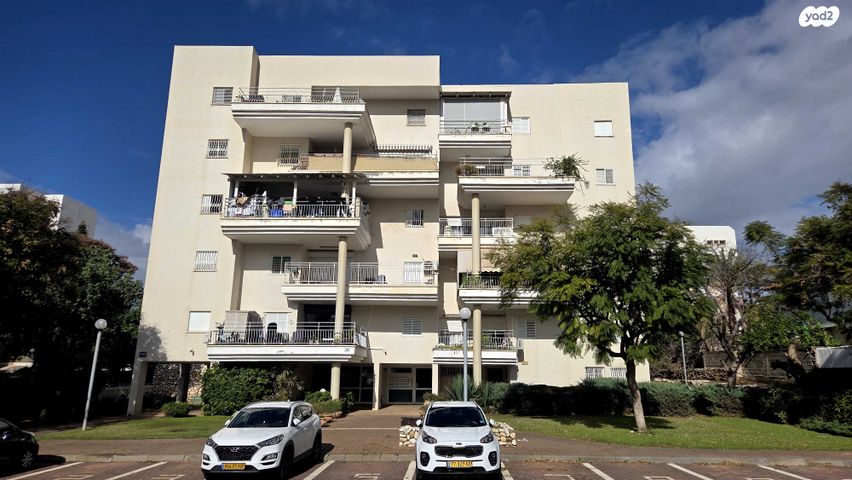 דירת גן, גולדה מאיר, גבעתי, רחובות