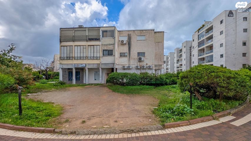 דירה, א.ד. גורדון 10, מוצקין הותיקה, קרית מוצקין