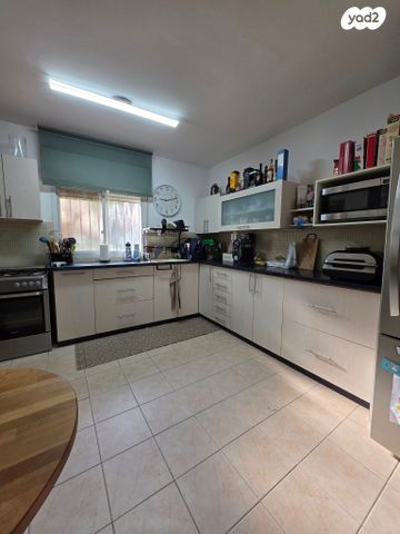 דירת גן, השיקמה, יערת העמק, מגדל העמק