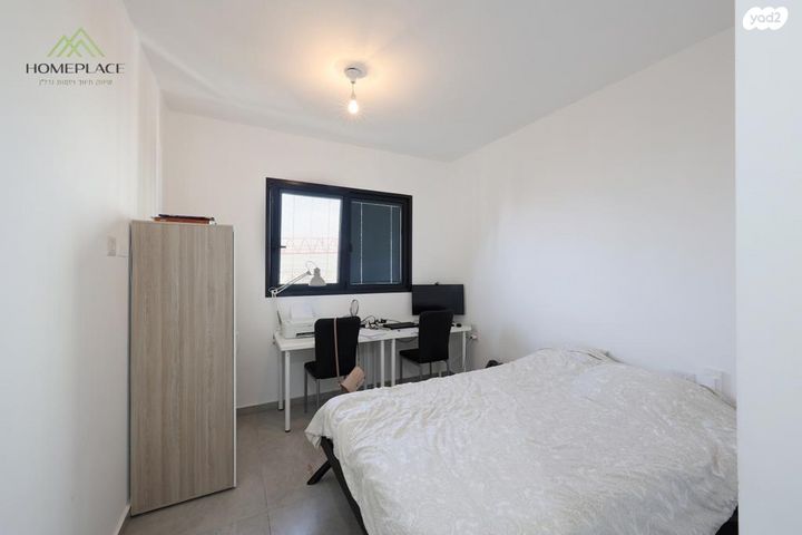 דירה, אריק איינשטיין, דרום חדש, פארק הים, בת ים