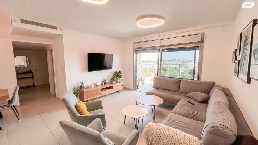 דירה, שדרות יצחק רבין, רמת אמיר, קדימה צורן