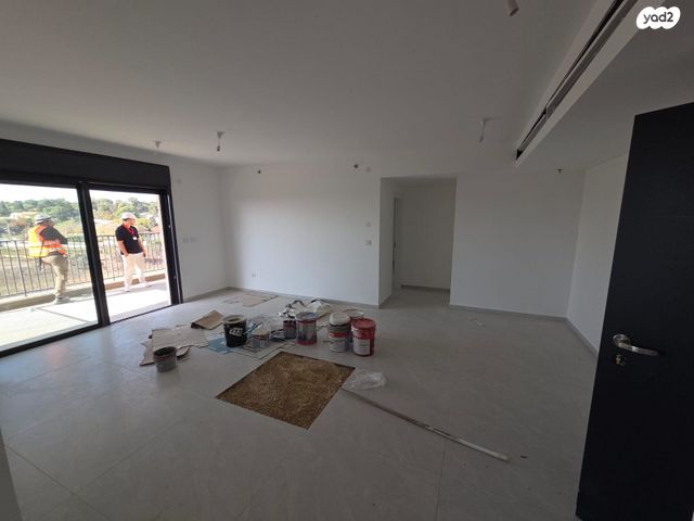 דירה, הרב אברהם זקן, מורדות ארנונה, ירושלים